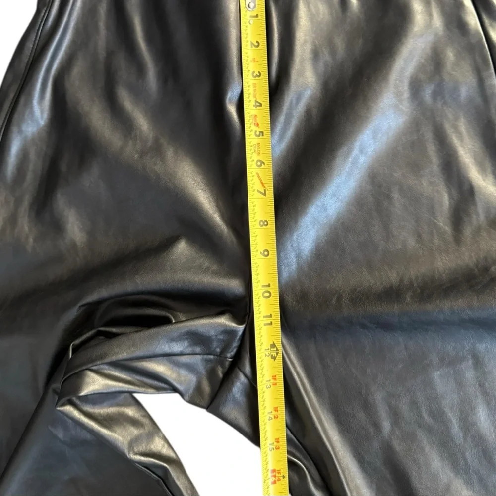 Old Navy Faux Leather High Rise Pants Size 14 Skinny Tapered Side Zip